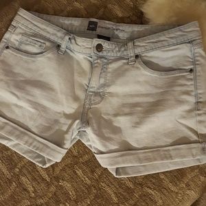 Mossimo Supply Co. Shorts - Mossimo Premium Denim Shorts Mossimo Supply Co. Shorts - Mossimo Premium Denim Shorts